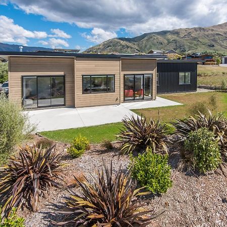 Simply Stunning Villa Wanaka Exterior photo