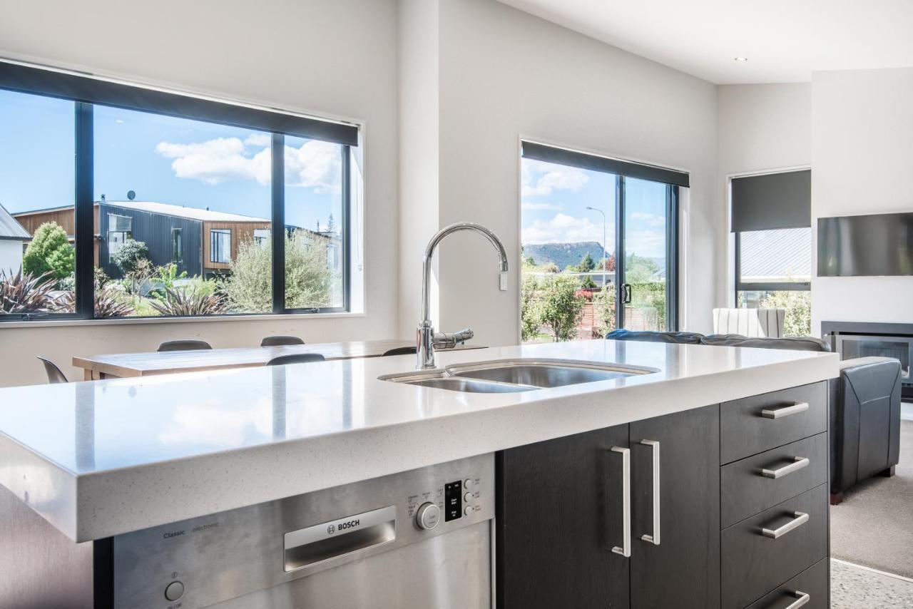 Simply Stunning Villa Wanaka Exterior photo